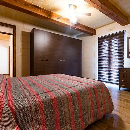 Modern 4 Bedroom - Gozo * Nadur