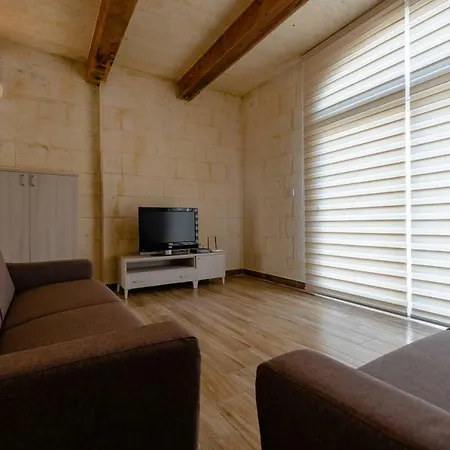 Entire - Gemini Farmhouse, Gozo * Nadur