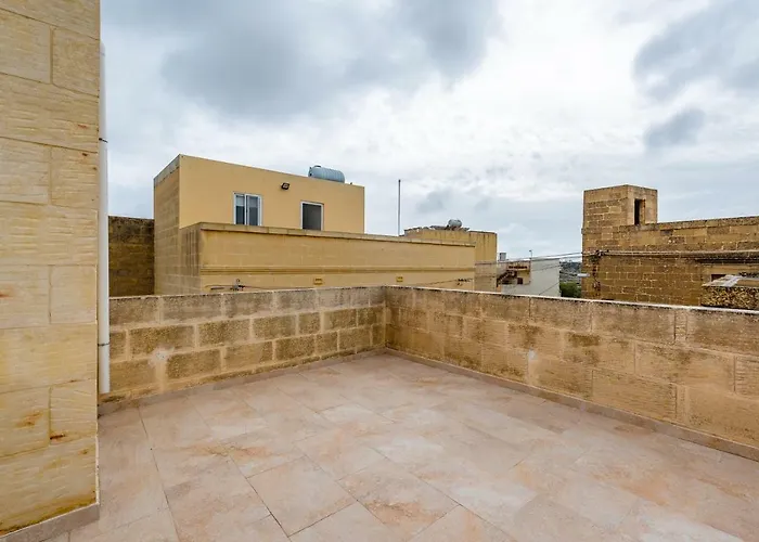 Willa Modern 4 Bedroom - Gozo Nadur